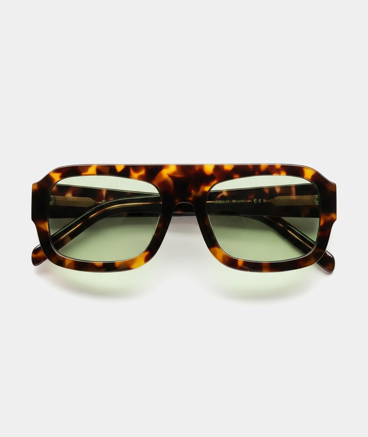 Marlowe bold flat-top square sunglasses in tortoise with green lenses, front view